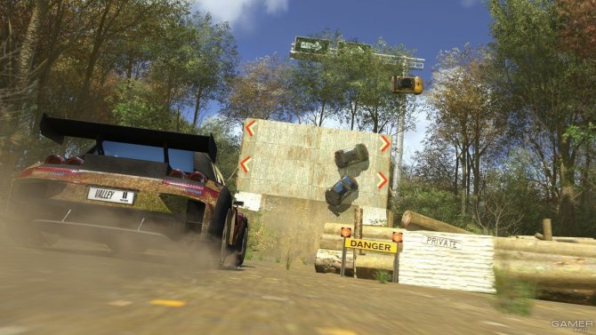 Скриншот игры TrackMania 2 Valley